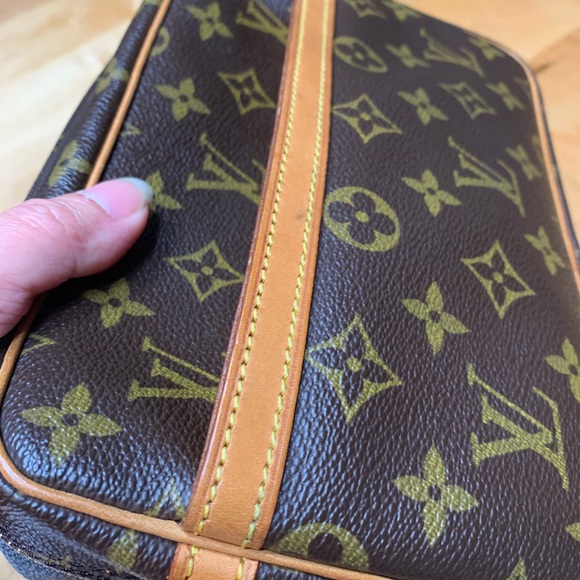 Louis Vuitton Compiegne Clutch 23 - Picture 5 of 16